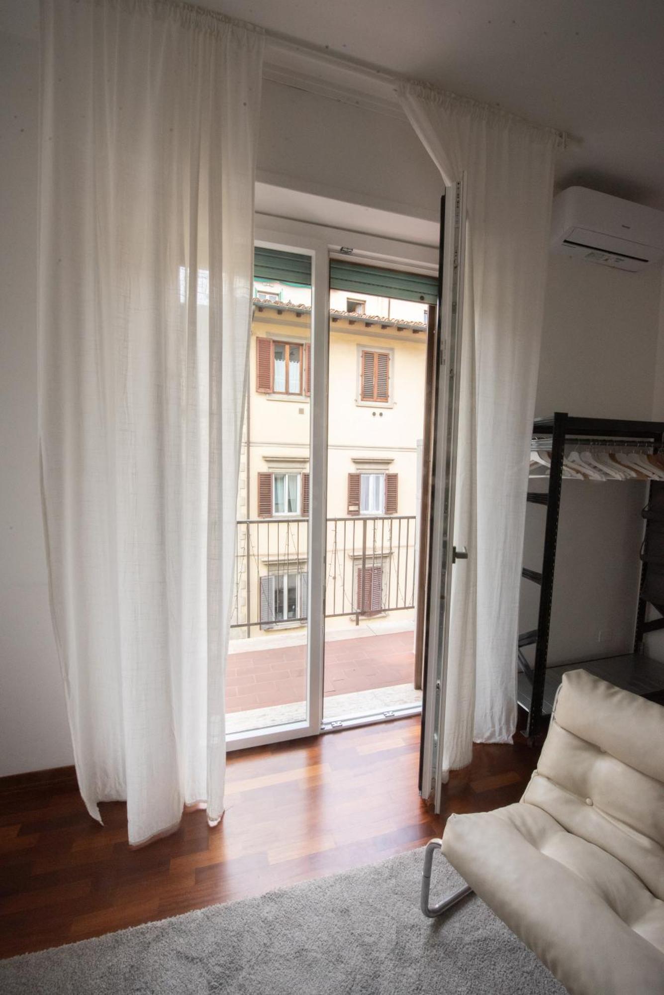 Artisti, Cozy Flat In Apartamento Florencia