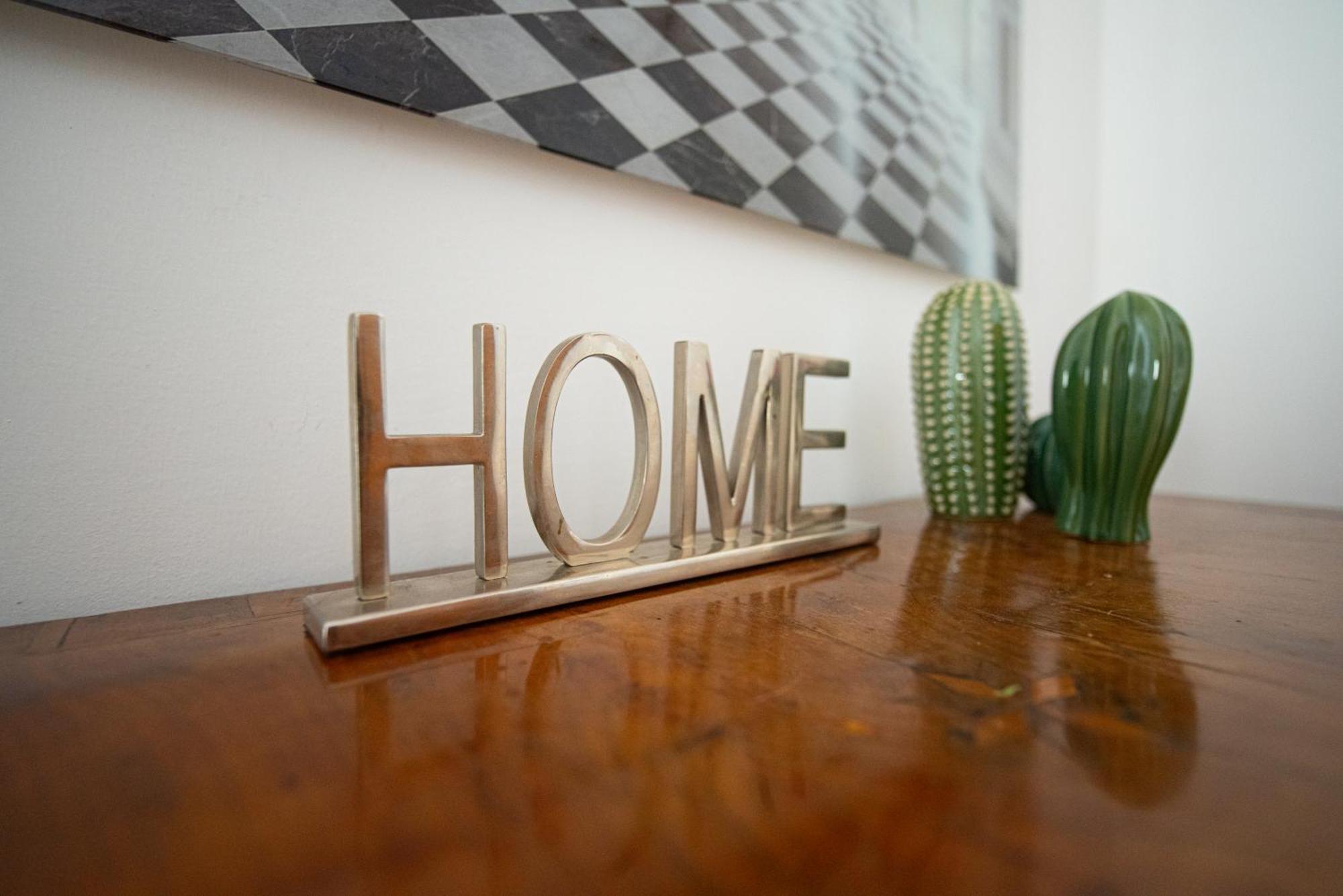 Artisti, Cozy Flat In Florencia