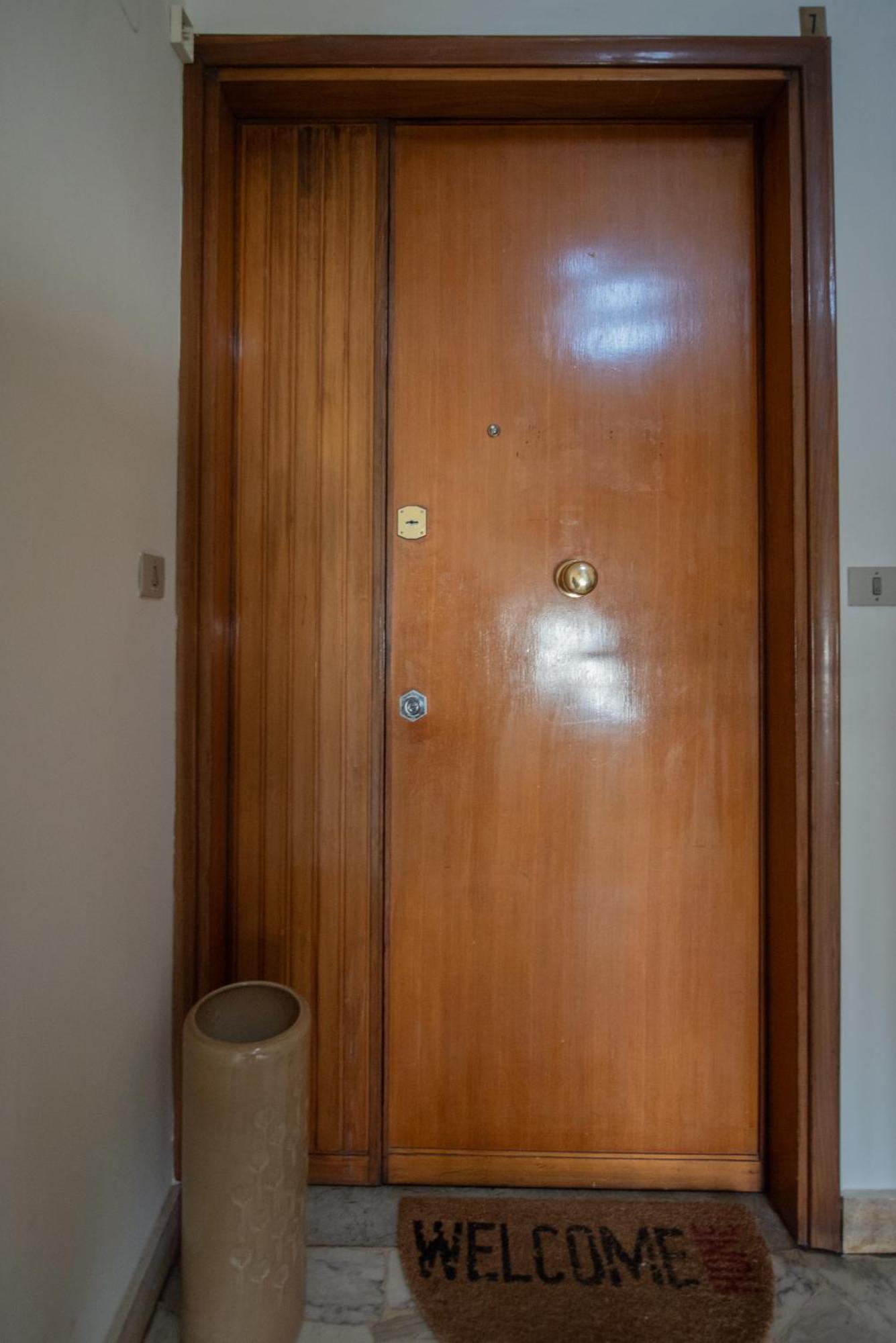 Artisti, Cozy Flat In Florencia